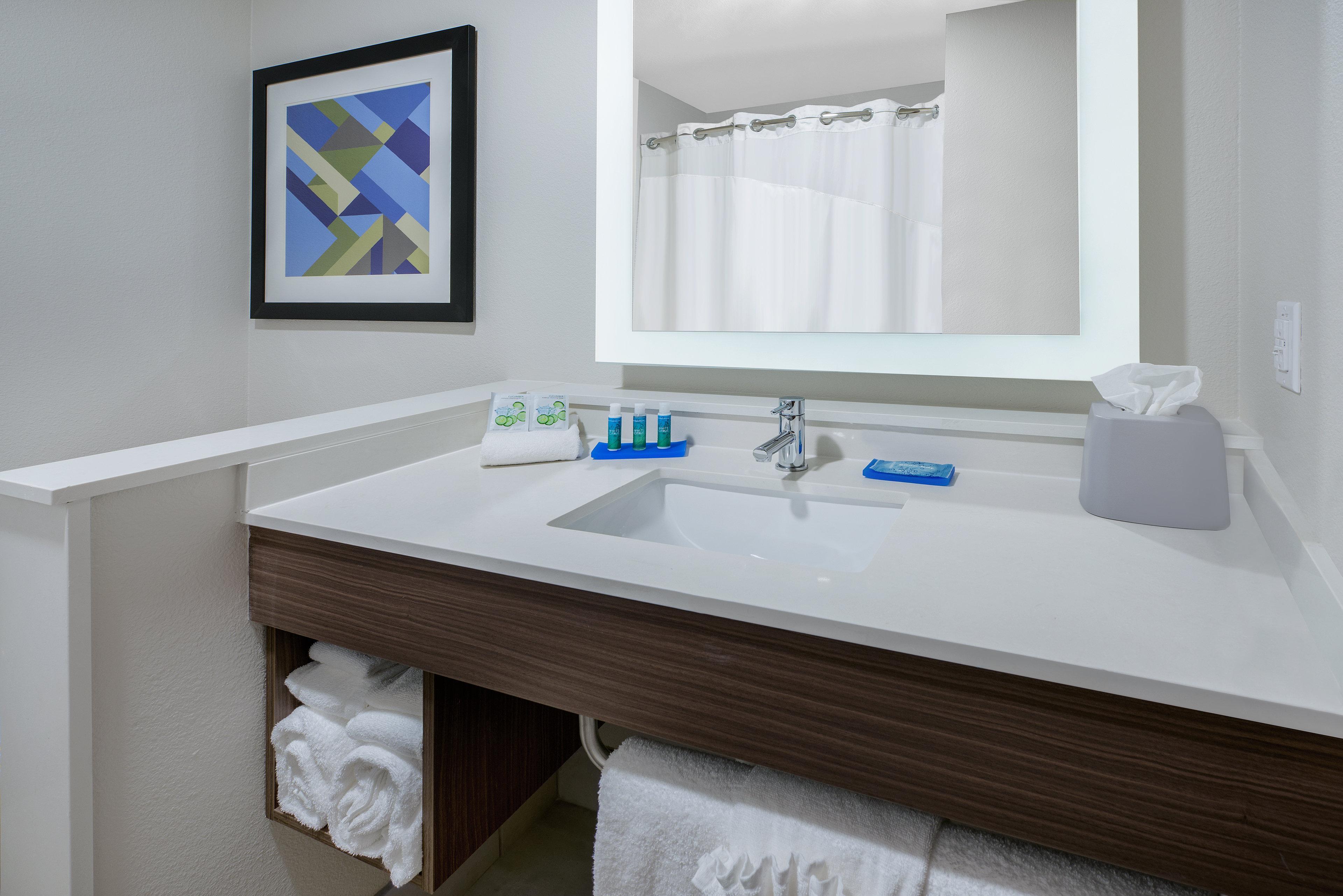 Express & - College Station By Ihg Hotel