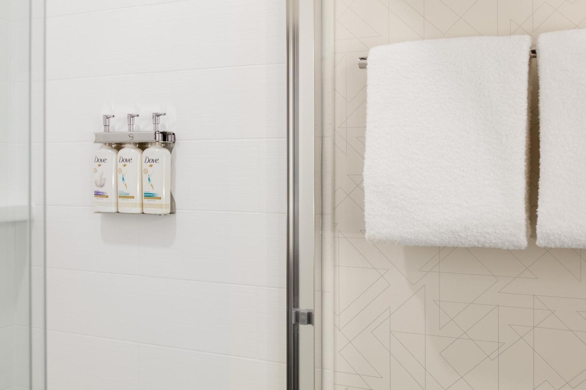 Hotel Express & - College Station By Ihg